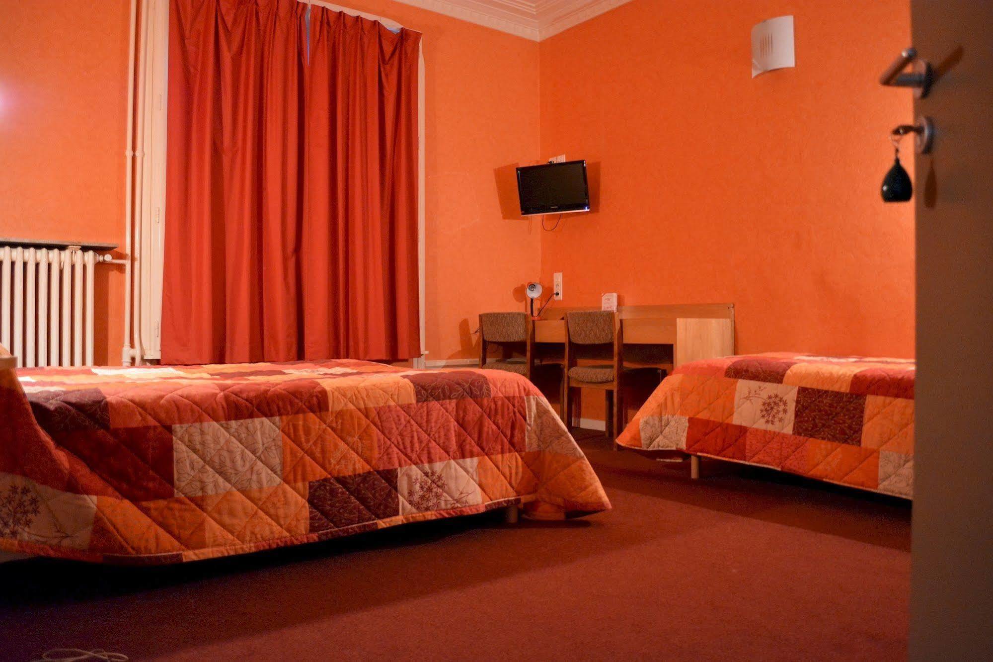 Hotel Le Lyon ברון מראה חיצוני תמונה