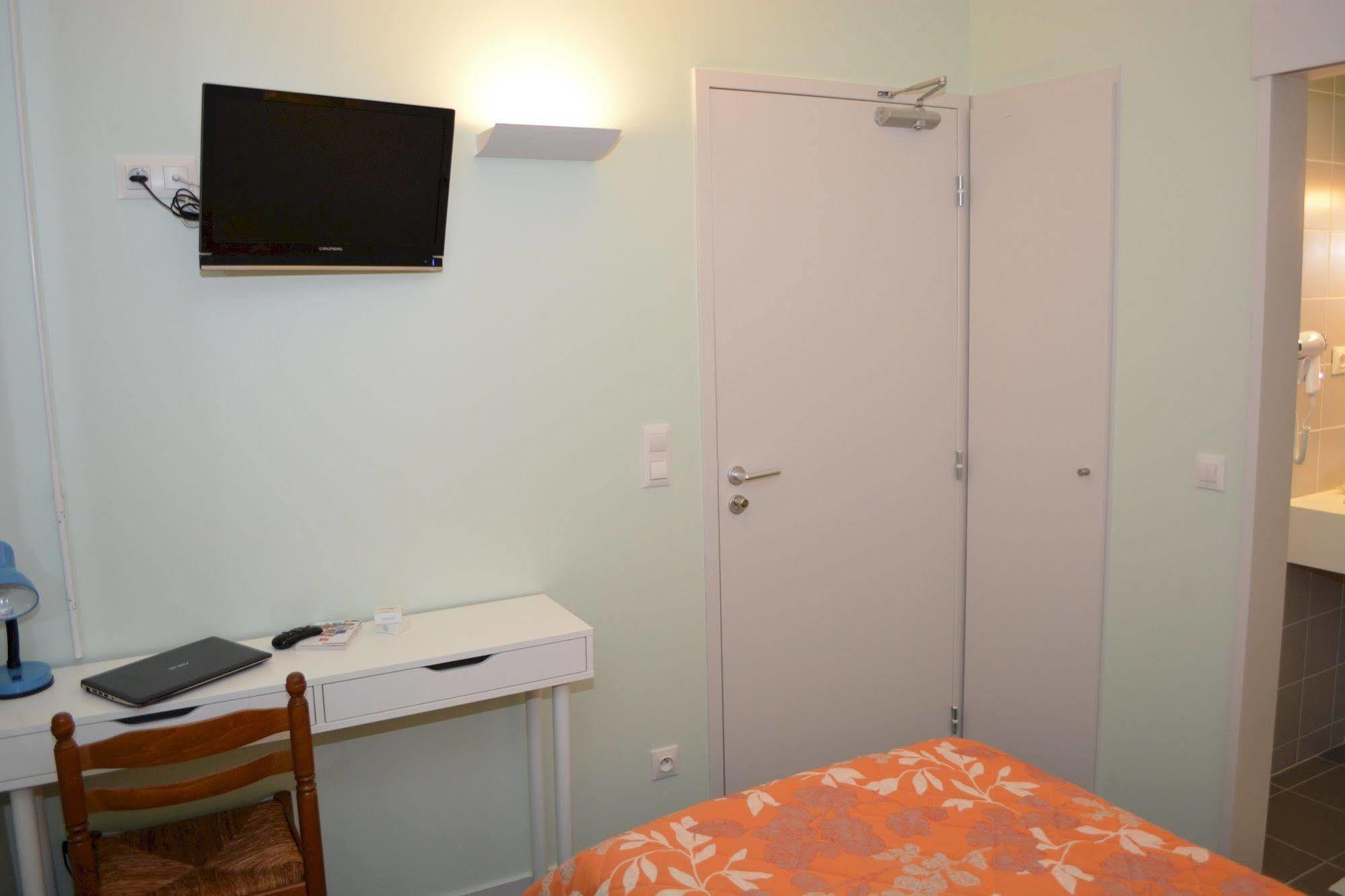 Hotel Le Lyon ברון מראה חיצוני תמונה