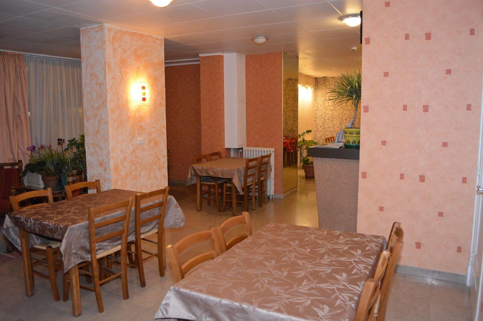 Hotel Le Lyon ברון מראה חיצוני תמונה